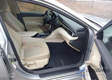 2018 Toyota Camry Le из США, поврежденный, VIN 4T1B11HK2JU038739